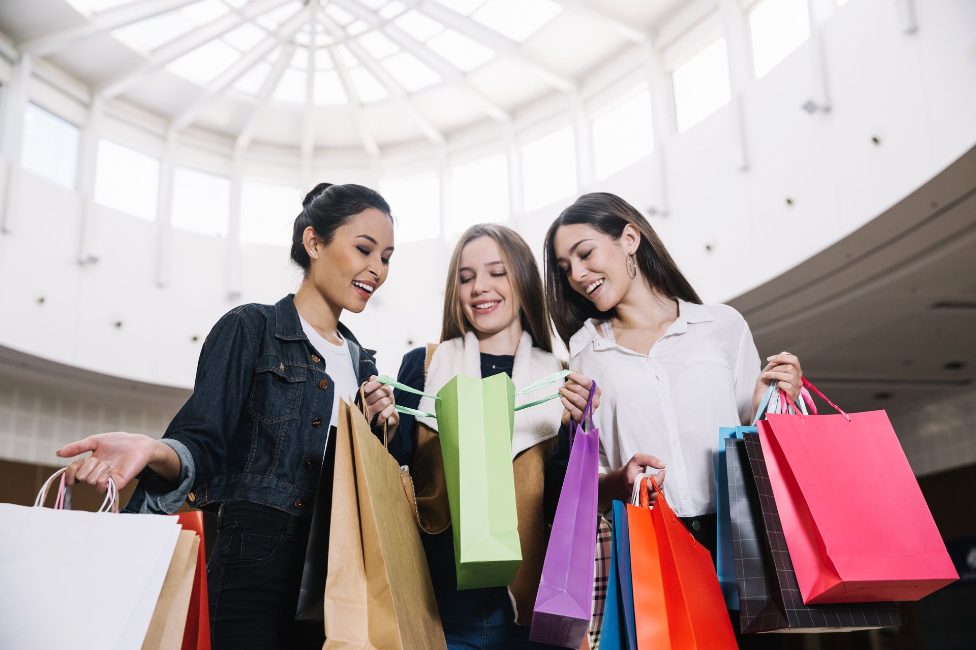 Shopping Girls